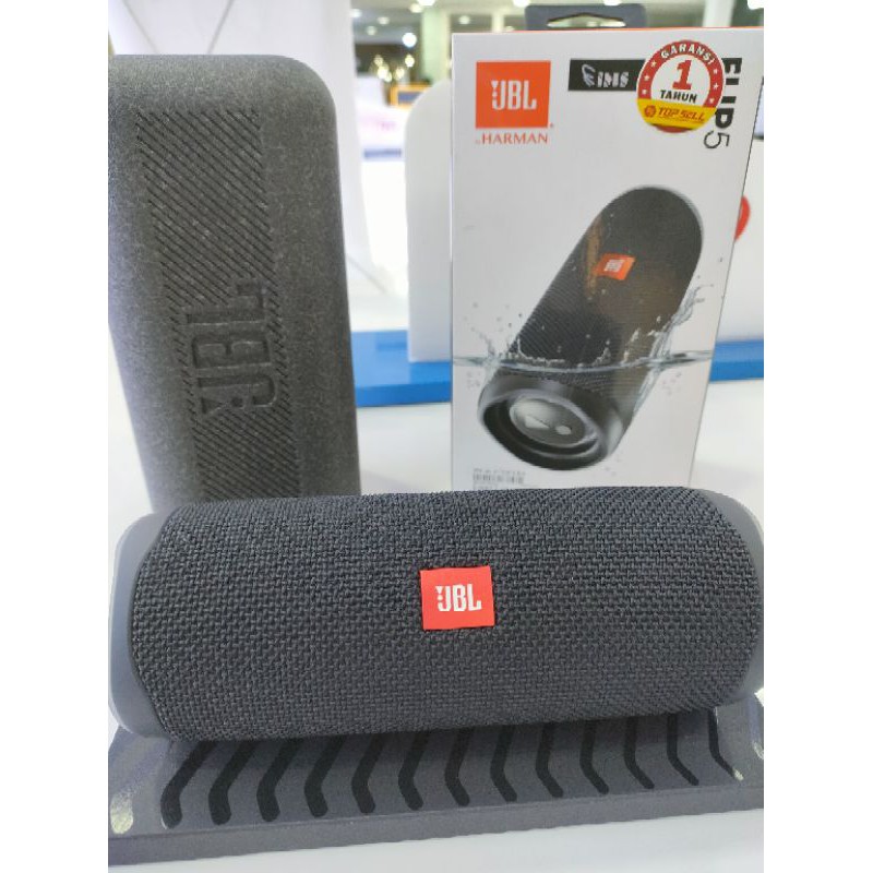 JBL Flip 5.