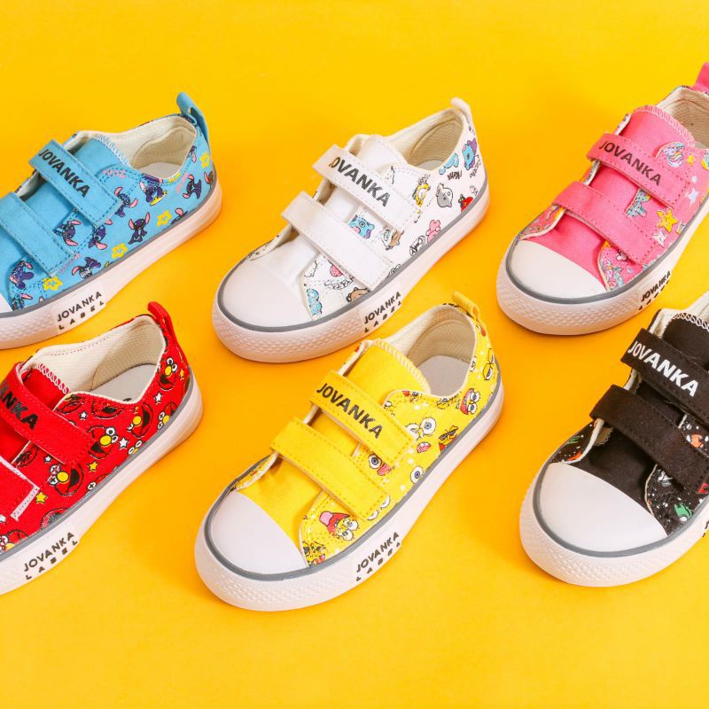 SEPATU ANAK JOVANKA LABEL