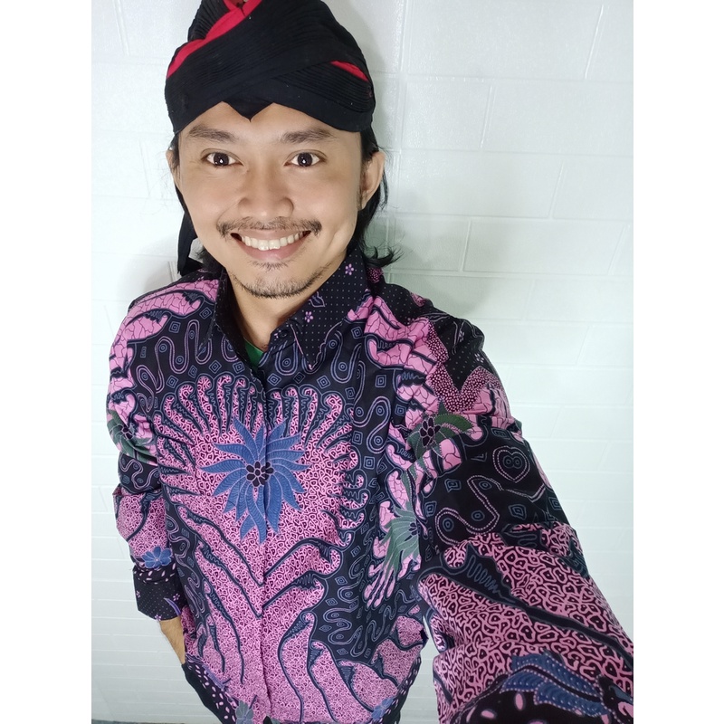 GITARJA UNGU KEMEJA BATIK PRIA SOLO LENGAN PANJANG FULL FURING ATASAN PREMIUM MODERN KATUN HALUS KEKINIAN SUKET SEGORO MEGA BERLIAN SHAKA WIRYA SUMISIK WATES RUKAYYA RAJAKSA KERIS SEKTI KAPAL KANDAS PARI SALEPERWIRO MODHANG KUNING CAKRA SOKLAT KHARIS