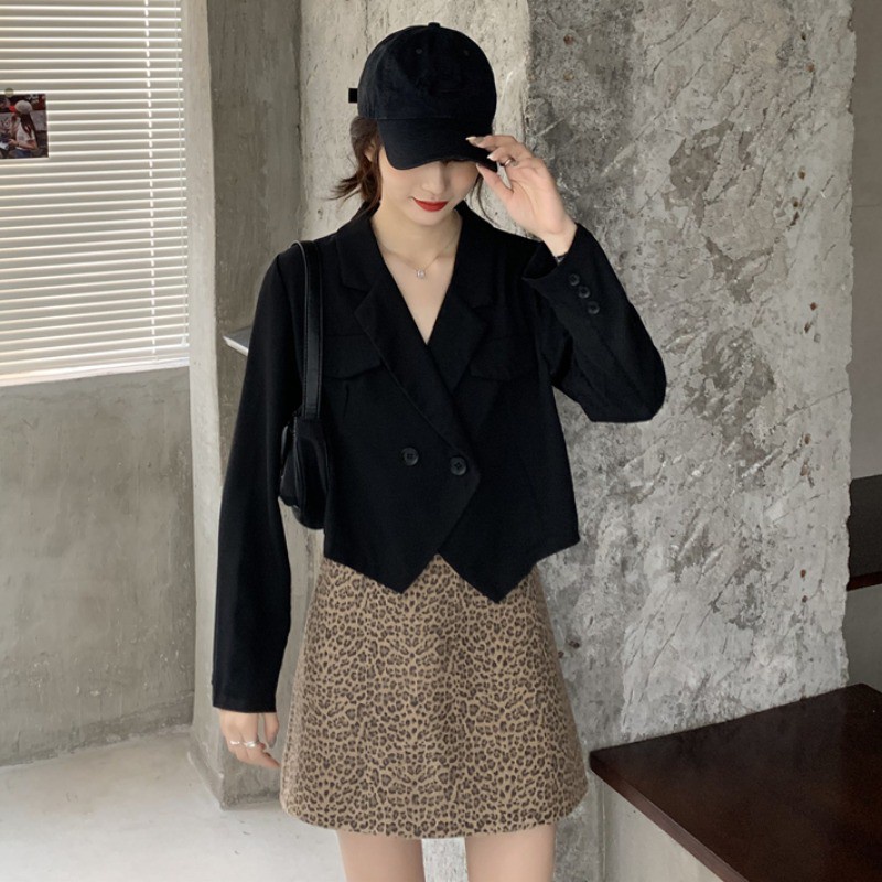 Onie Blazer Outerwear Cardigan Crop Wanita  Korean Style