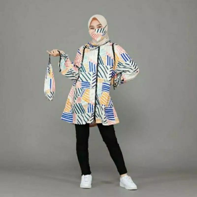 Biiu Jaket Printing Wanita Free Pouch Masker