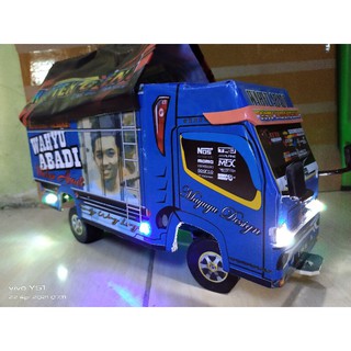  MINIATUR  TRUK  OLENG uk 30 VARIASI  Full LAMPU DAN BONUS 