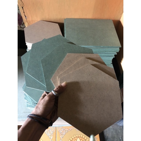 papan mdf hexagonal 5mm 20cm premium