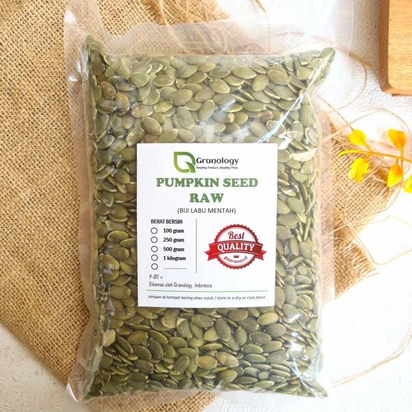

BIJI LABU MENTAH / RAW PUMPKIN SEED - 1 KG