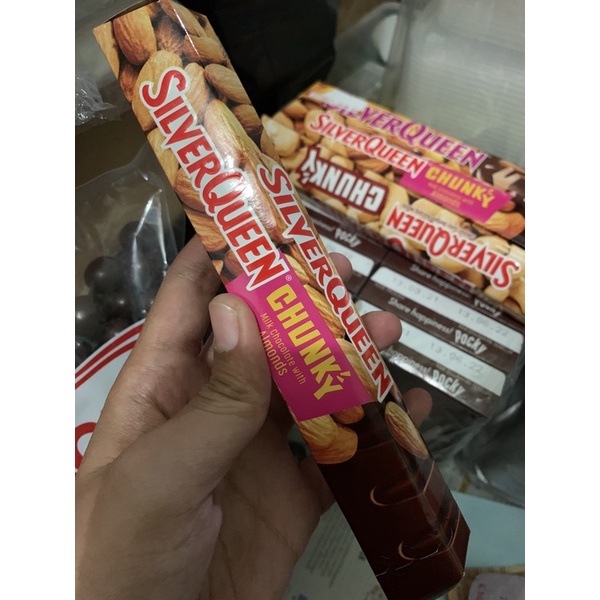 

Coklat Kiloan Silverqueen Chunky Bar Almond 100gr