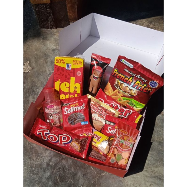 

GIFT BOX SNACK MURAH | BISA REQUEST WARNA