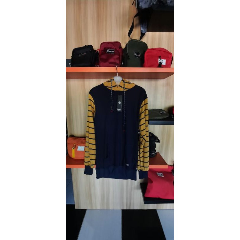 SWEETER HOODIE by URGAN