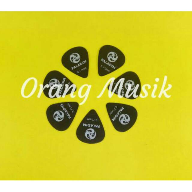 Pick Gitar Black dan Pick Bass Hitam 0.71mm