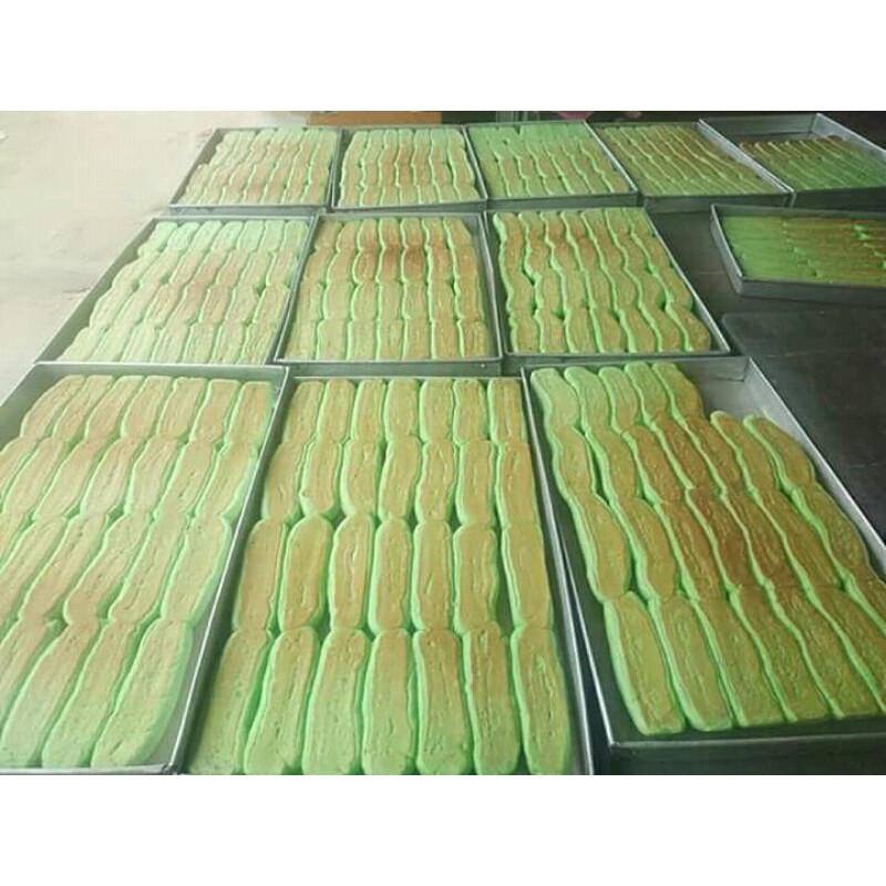 

Roti panjang polos/pandan 5-25butir