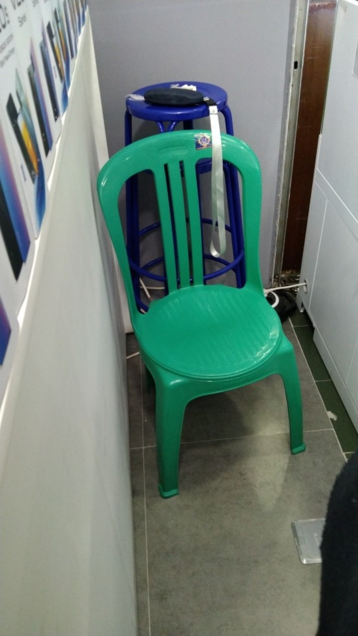 Kursi Plastik Napolly Big 101 (harga Promo)