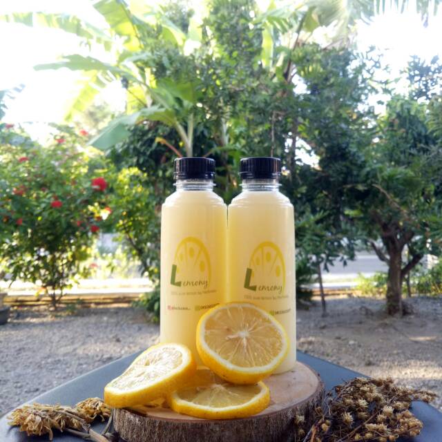 

Lemony (Pure Lemon by Herbness)