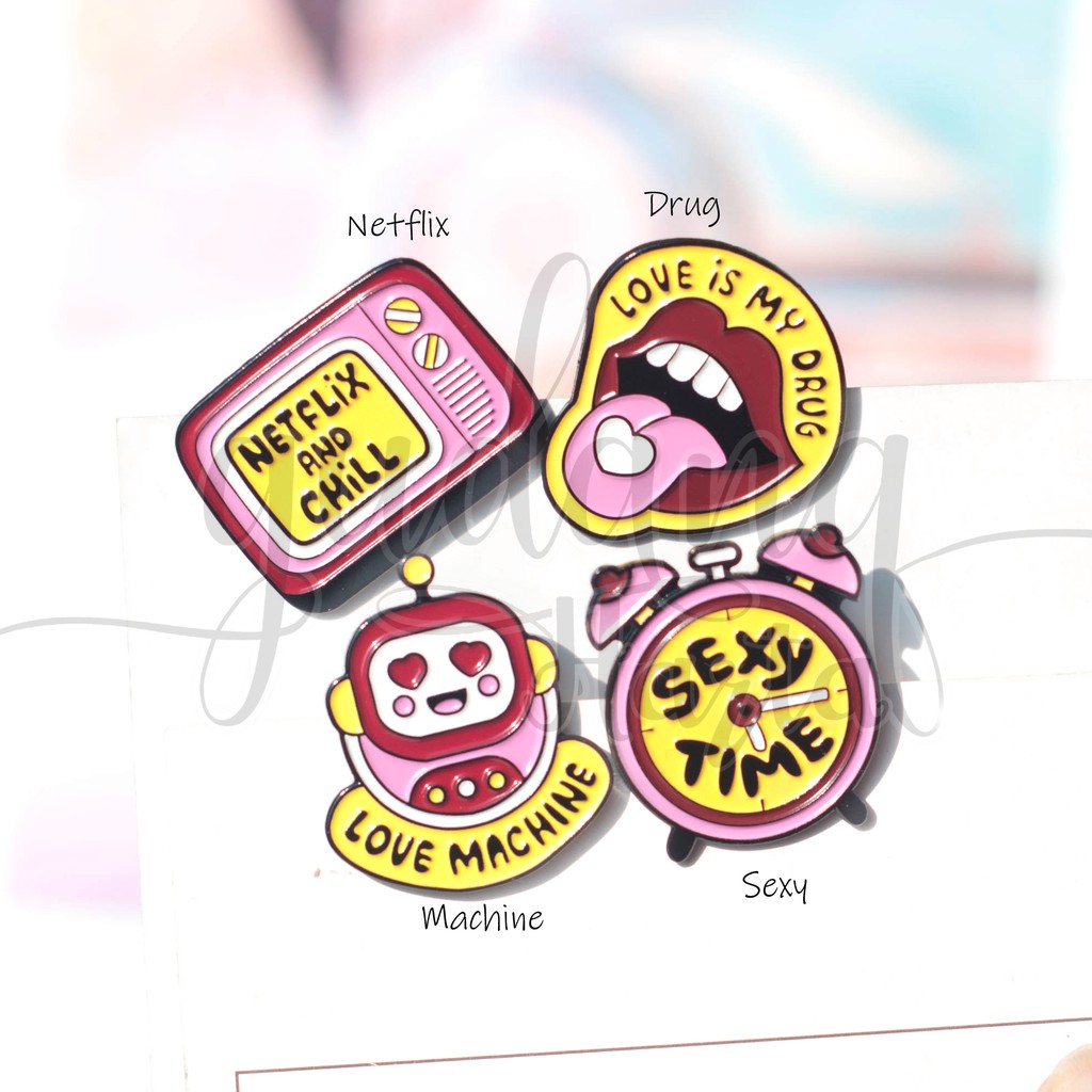 Pin Pink Chill Netflix Love Sexy Bros Tas Lucu Unik GH 208275