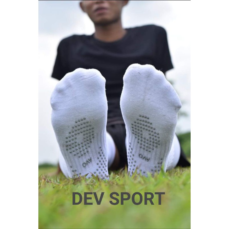Kaos Kaki Anti Slip Panjang R8 Avo-3