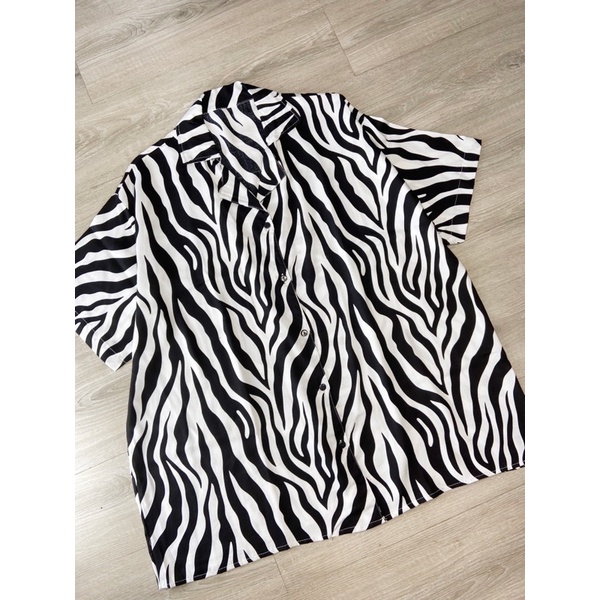 kemeja jumbo motif zebra / kemeja oversize zebra bahan rayon Ld 120 Ld 130