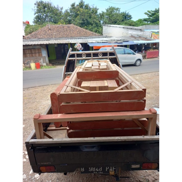 Pintu + kusen kayu meranti