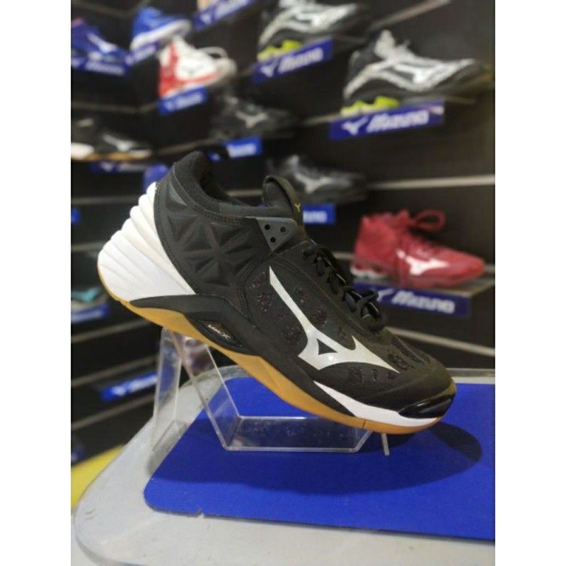 MIZUNO WAVE MOMENTUM LOW ORIGINAL 100%