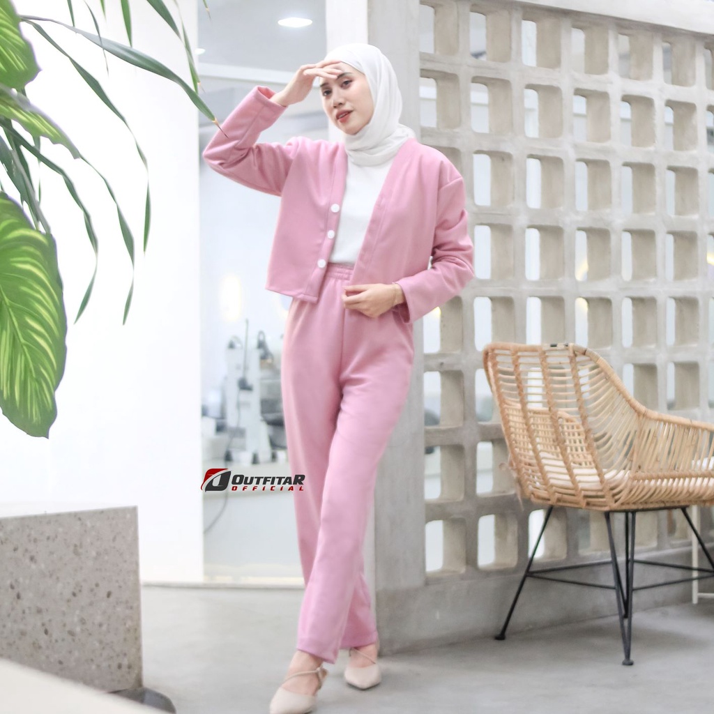 Setelan Wanita Crop dan Celana Kulot Set Casey Premium Knit (Cardi+Pants)