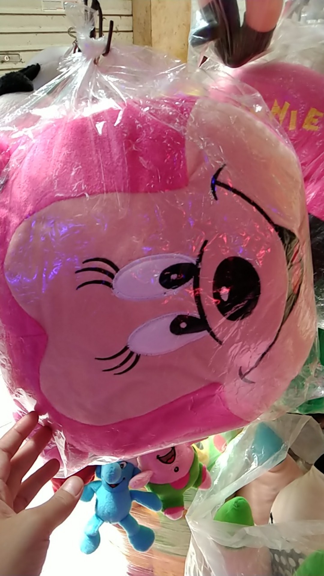 Bantal Kepala Kartun