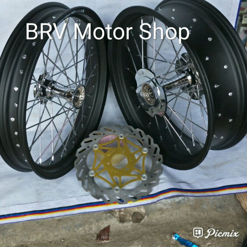 Sepaket Velg Ninja 250 - Velg Jari Ninja 250 Fi Karbu Dll Tapak Lebar Ring 17 Bonus piringan