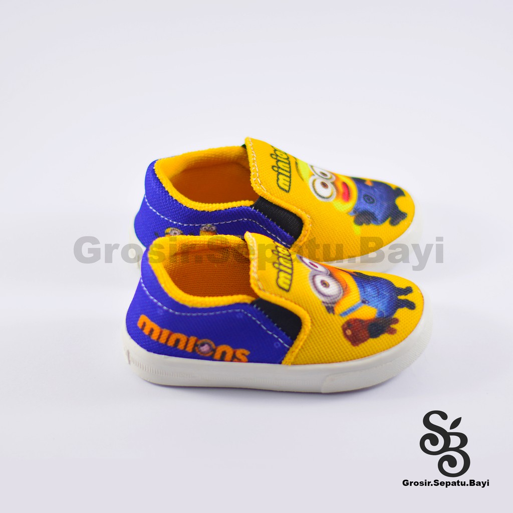 sepatu anak laki-laki karakter minion murah