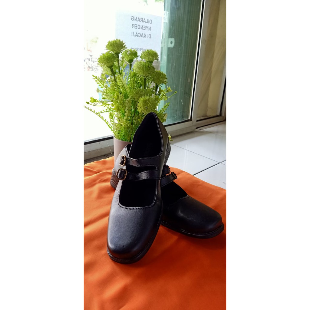 sepatu pantofel Kulit paskibra dan anak sekolah