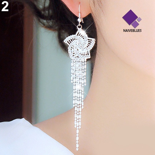 Anting Hook Panjang Bentuk Bunga Bahan Alloy Aksen Berlian Imitasi Untuk Wanita