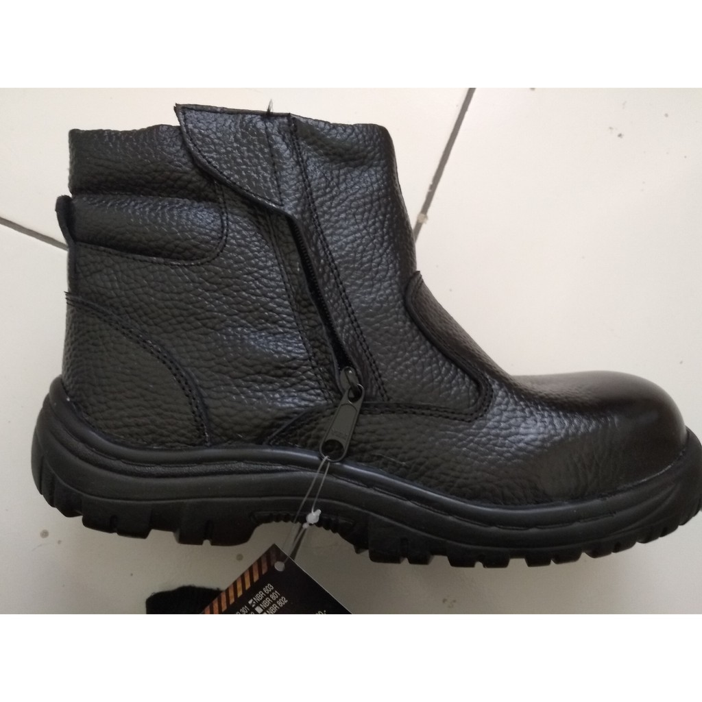 NBR 603 SAFETY SHOES HANDYMEN SEPATU PELINDUNG KAKI