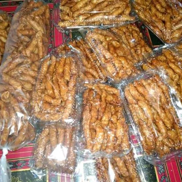 

Kacang sembunyi / kacang keong / cemilan manis,gurih,renyah