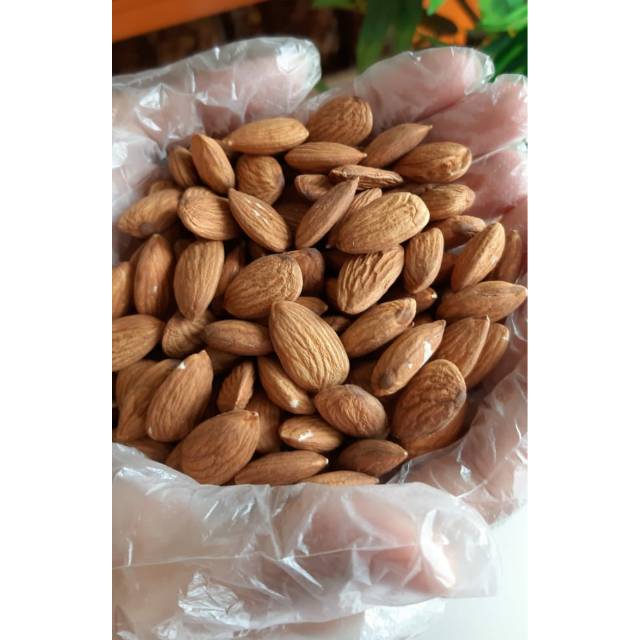 Raw Almond ( Almond Mentah ) 250gr