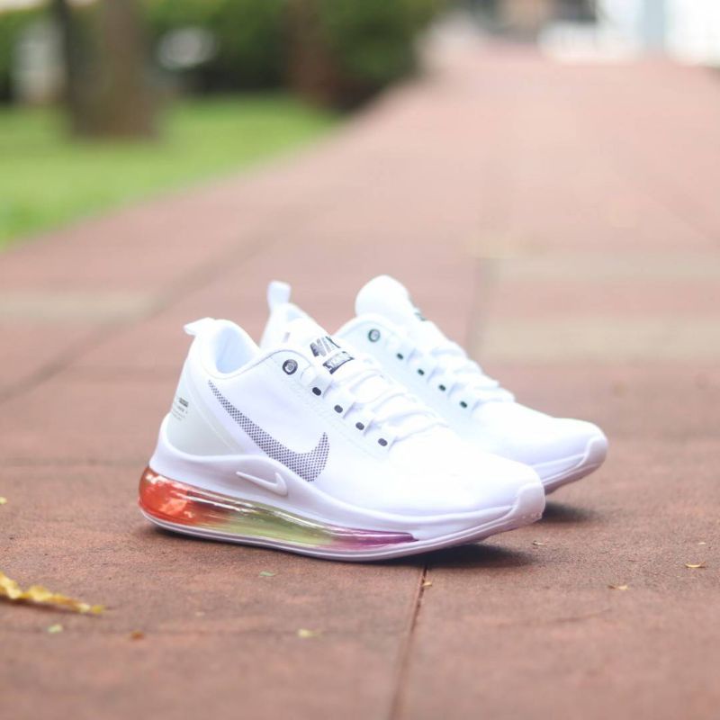 SEPATU RUNNING WANITA NIKE AIR MAX 720 SIZE 36-40