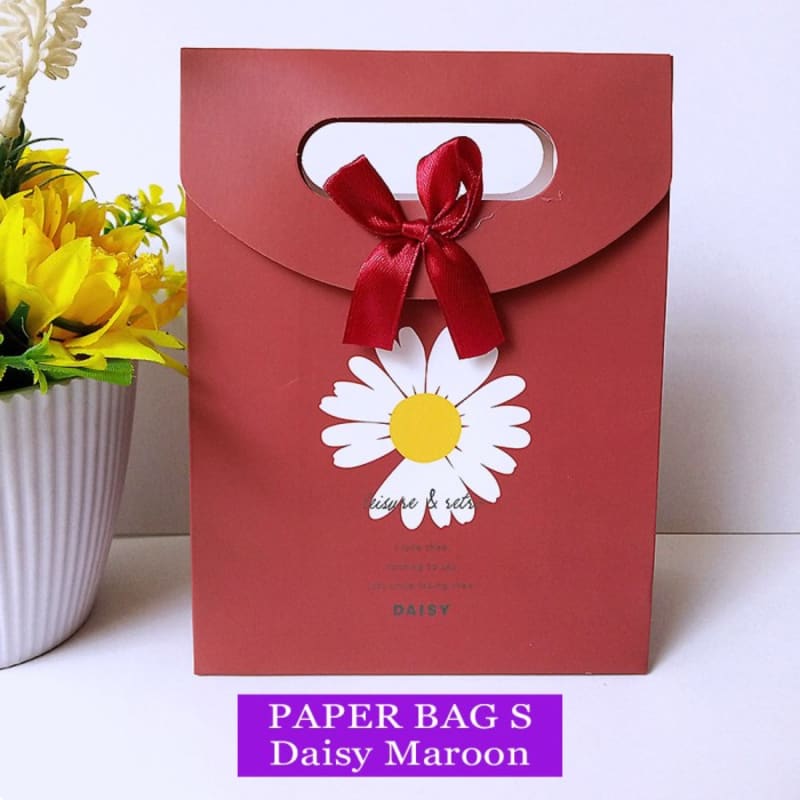 

Paper Bag Motif / Tas Kertas Kado / Tas Ulang tahun - S DAISY