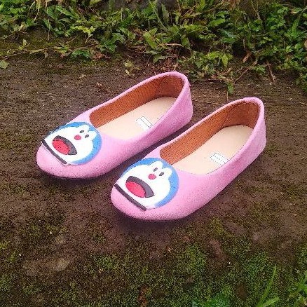 platshoes anak lucu motif kartun Doraemon