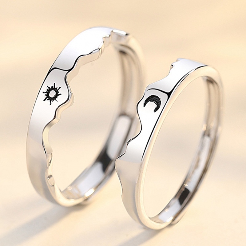 Cincin Pasangan Desain Matahari Bulan Warna Silver Untuk Pesta