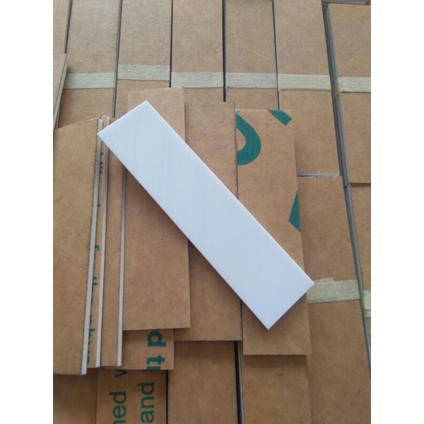 

akrilik nametag atau papan nama