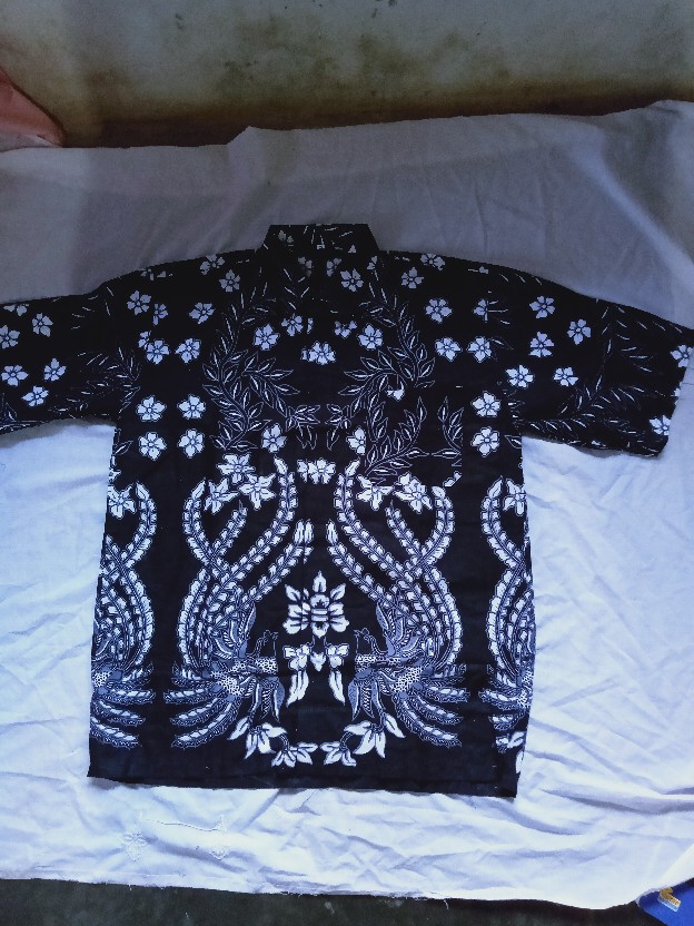 Aneka Kemeja Batik Berbagai Motif Dan Warna Terhizt