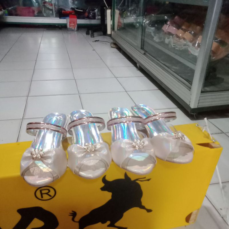 sendal anak model Andin kaca terbaru