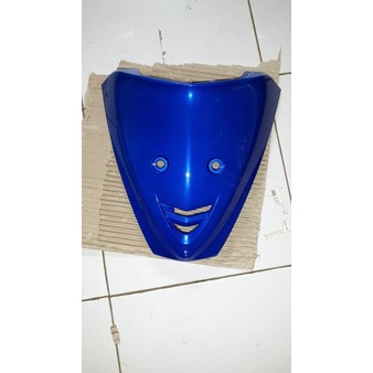 Dasi atau tameng karisma