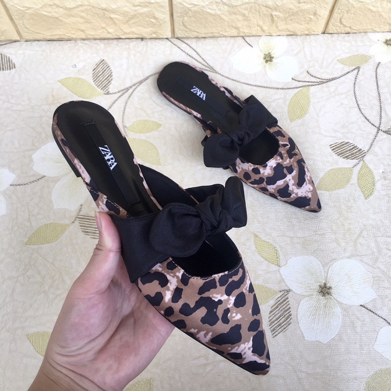 SEPATU ZR-131 ANIMAL PRINT MULES WITH BOW