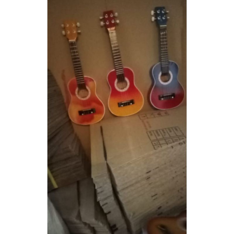 

GITARUKELELEPOLOSSENAR4FREEBOXPACKING