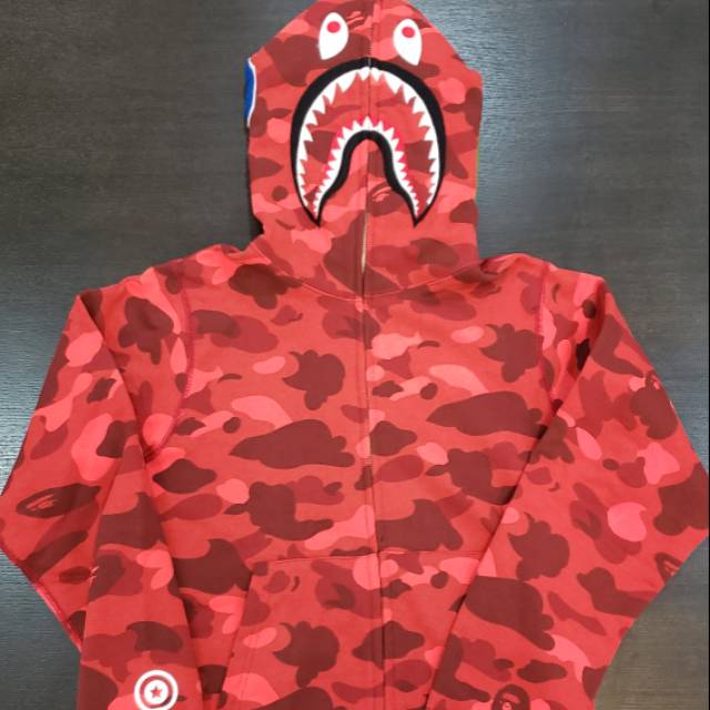 BAPE Shark S merah. Original Japan. Antri sendiri
