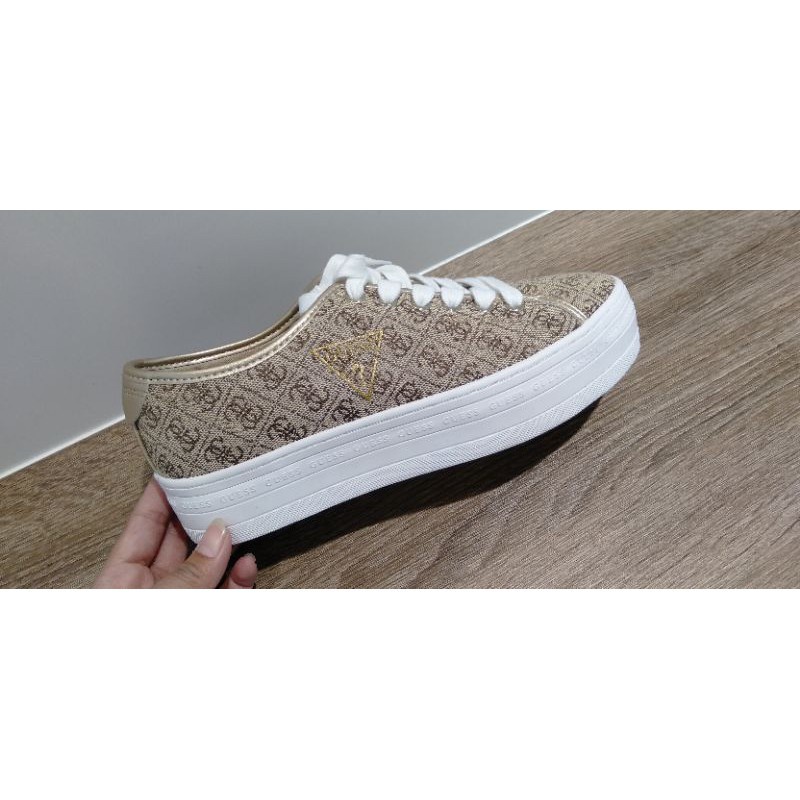 Sepatu Wanita Guess Original 100% PRELOVED