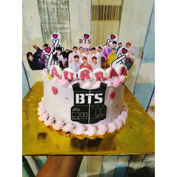 

kue ultah bts
