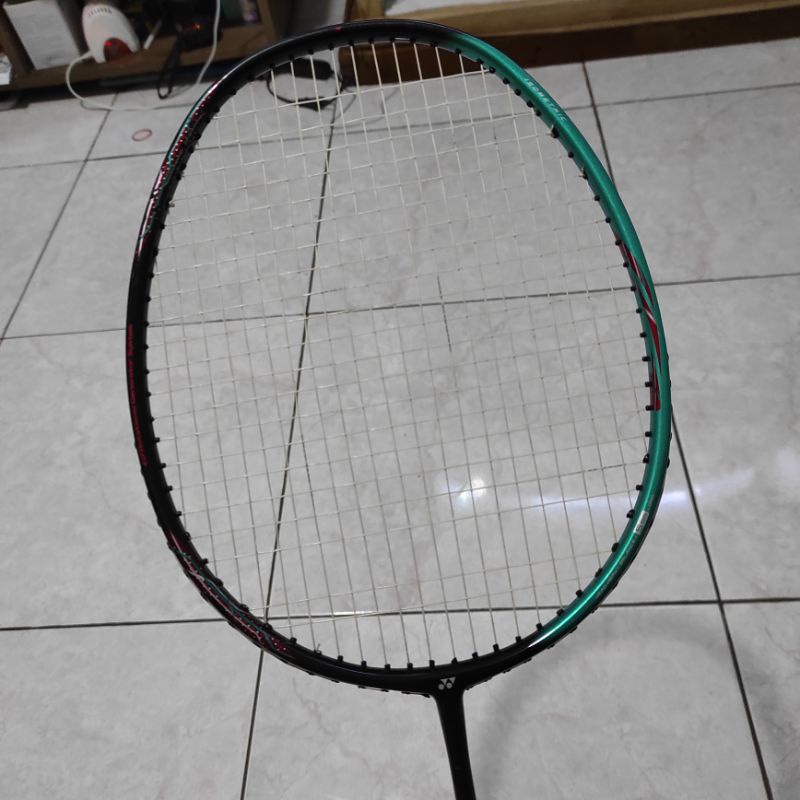 Raket yonex Astrox 38s