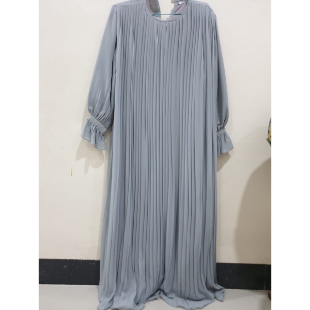 Preloved Dress Ria Miranda Grey Size L