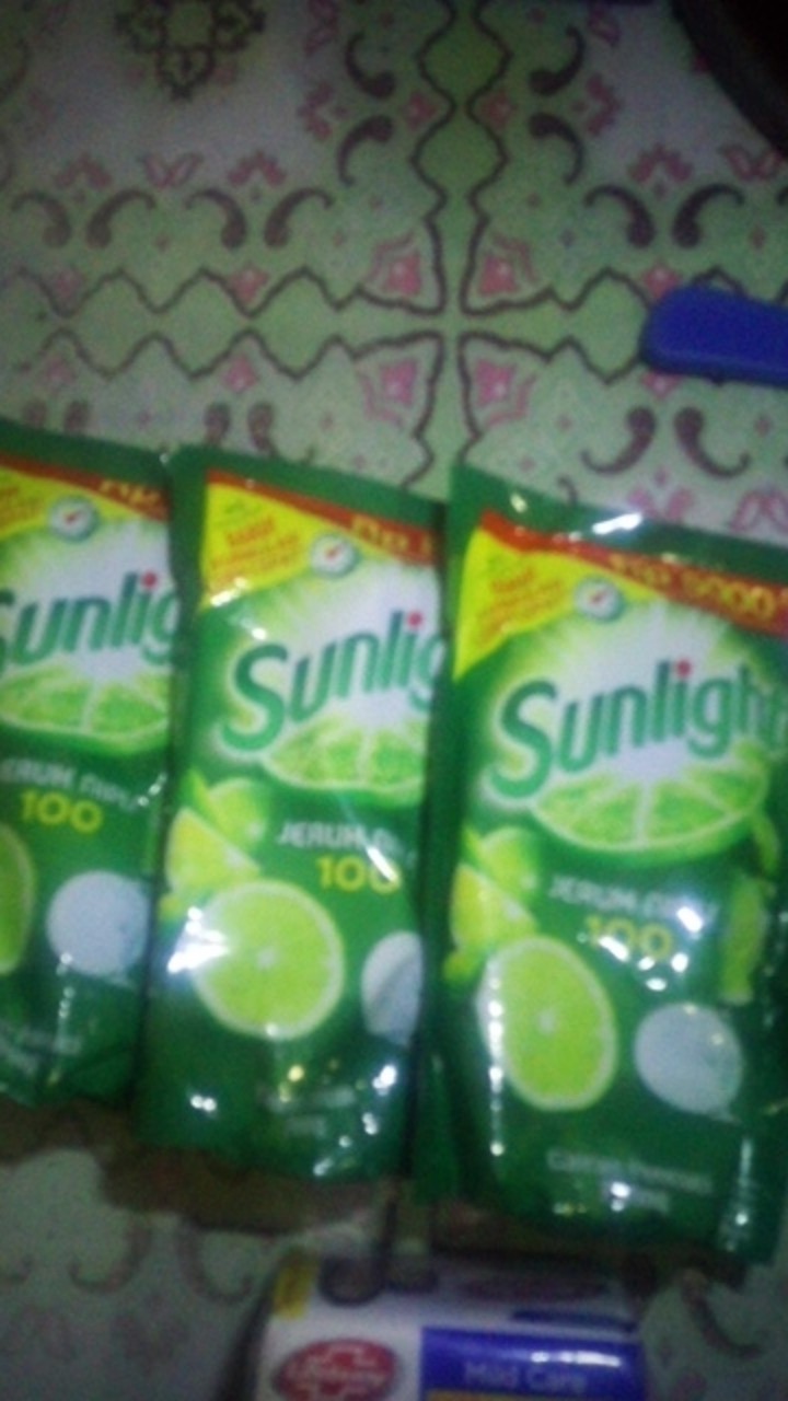 Sunlight / Sabun Pencuci Piring Cair