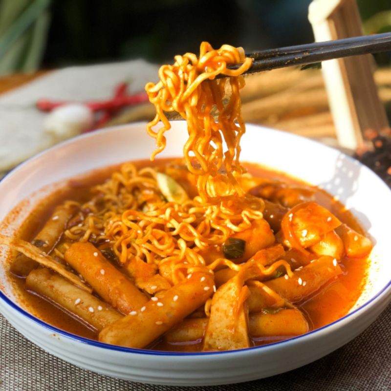 

Rabokki / Rapokki / Ramyeon tteokbokki / Ramen tteokbokki Instan HALAL by Manteok Kitchen