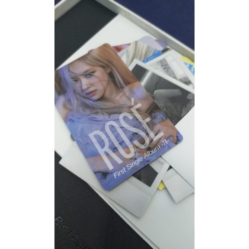 (BOOKED)ROSE -  GIVE CARD ROSEFIRST SINGLE ALBUM OFFICIAL PHOTOCARD NAVER VIBE CARD