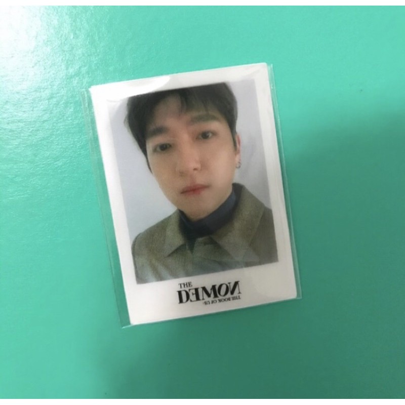 Lenticular photocard pc sungjin album the demon day6