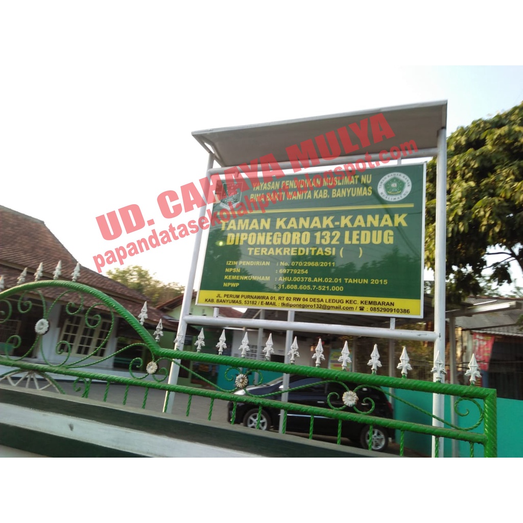 

Papan Nama Akrilik Sekolah,Kantor,Masjid