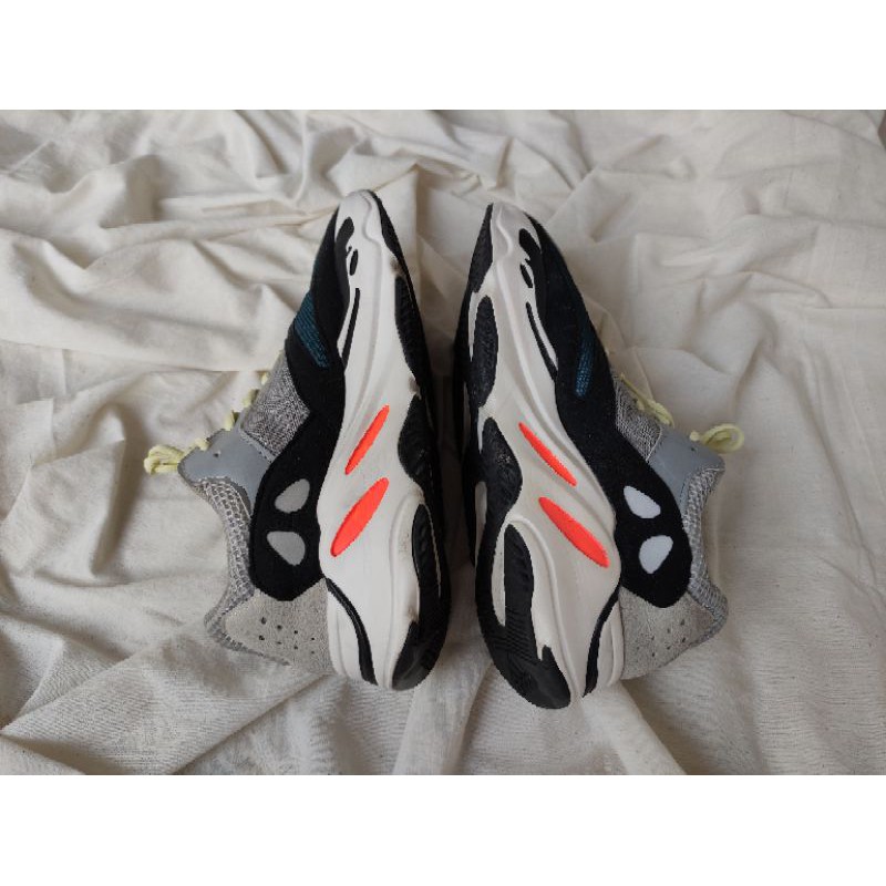 wave runner 700 size 5
